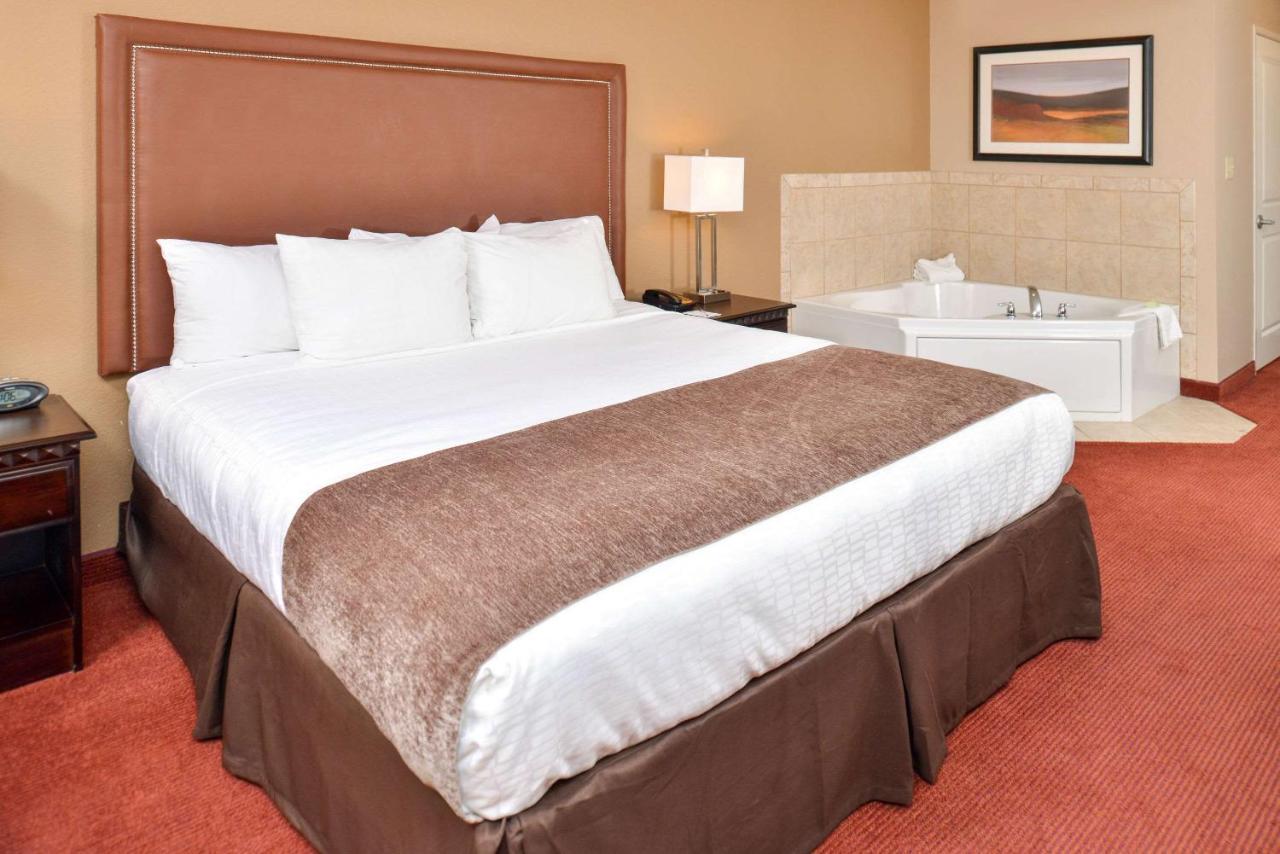 Hotel Vue, Ascend Hotel Collection Натчес Екстериор снимка
